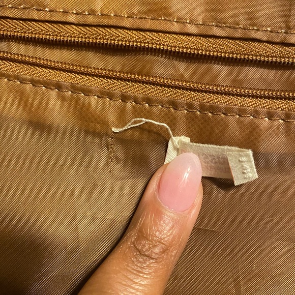 Backpack - Picture 4 of 8